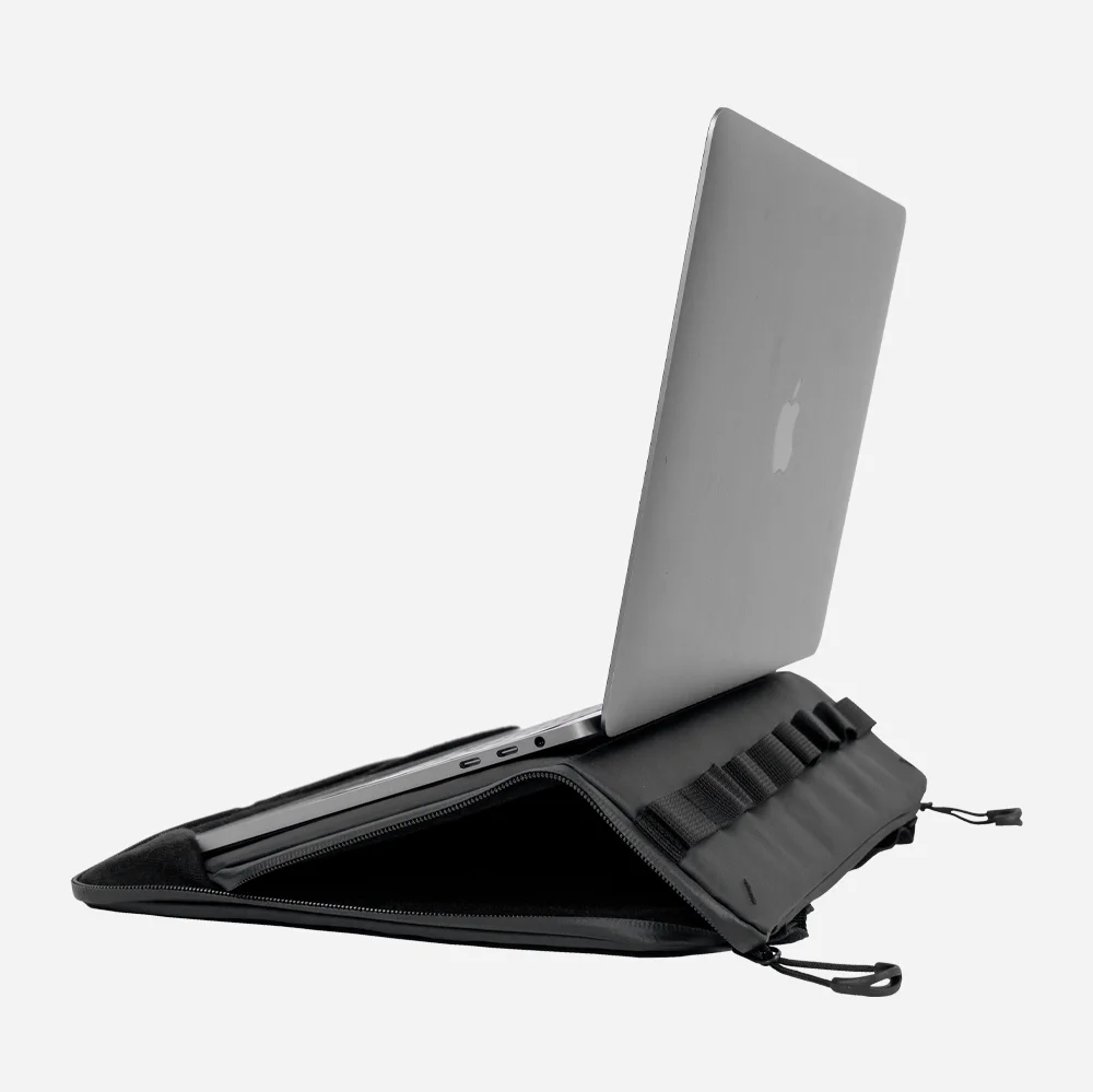 WANDRD Laptop cases